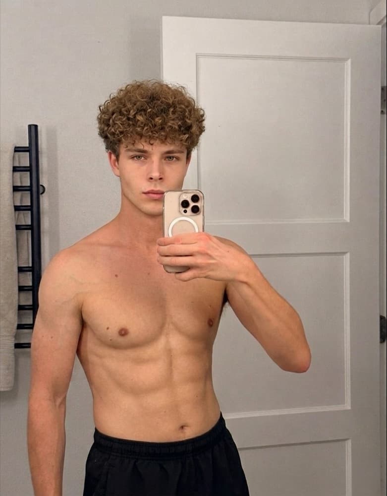 AI preview of the Mini cut transformation